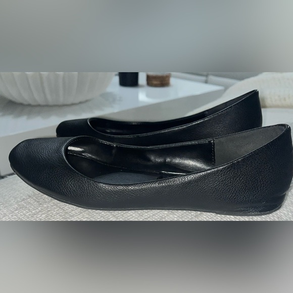 Steve Madden shoes, black, size 7.5 - Picture 4 of 6